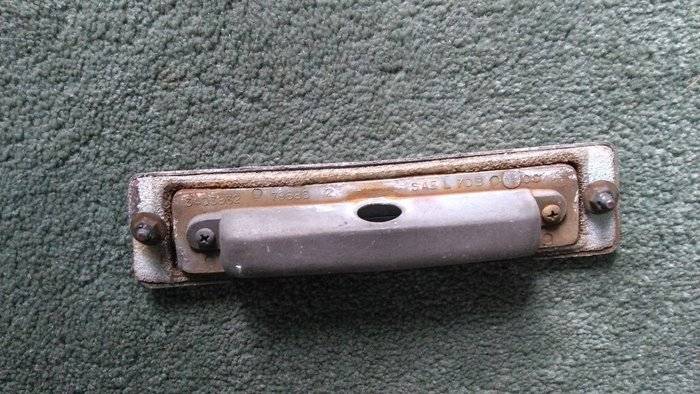 cuda license plate lamp wo wire1.jpg