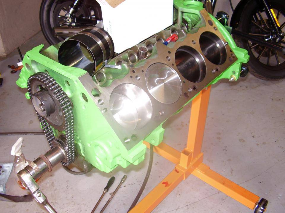 Cuda Resto 9_25_11 037.jpg