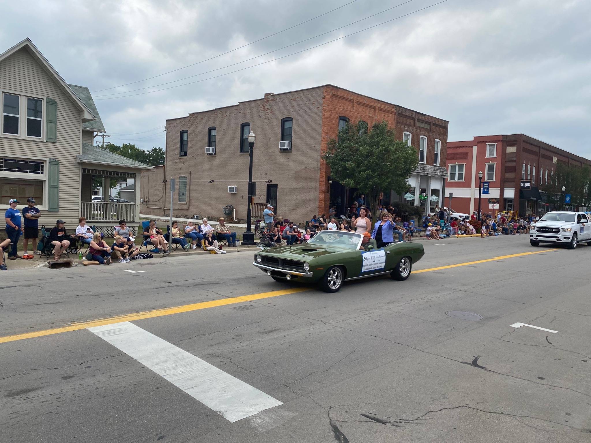 cuda Richmond parade 2.jpg