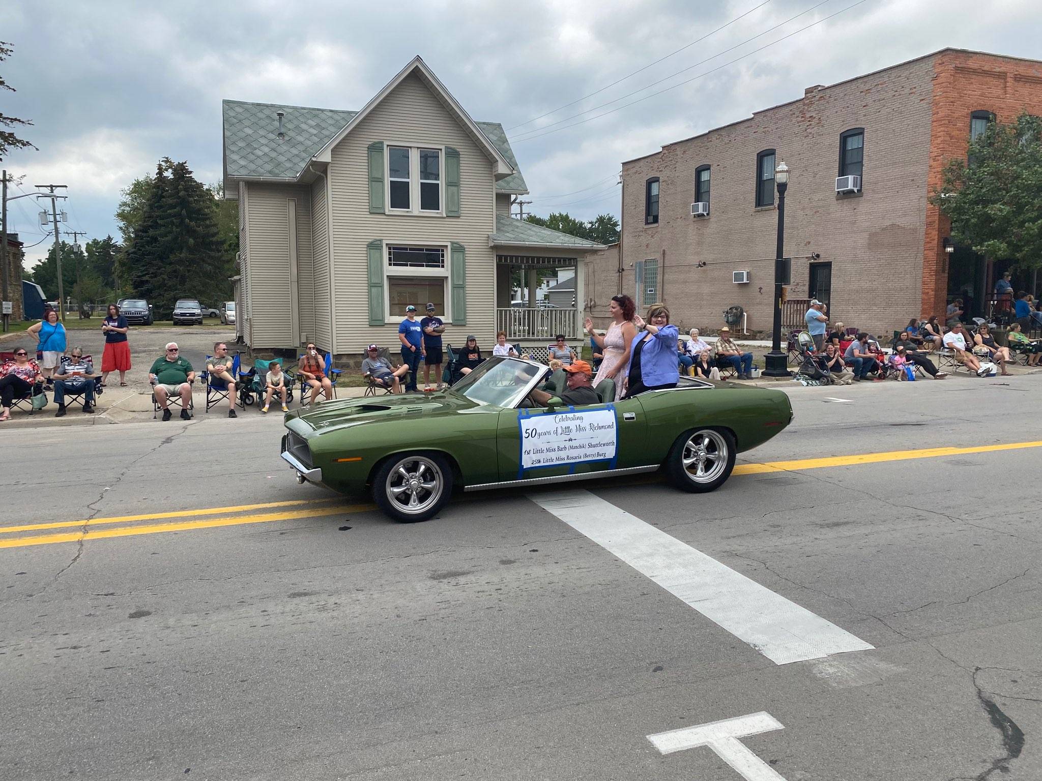 cuda Richmond parade.jpg