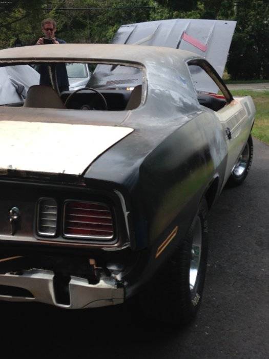 Cuda tail lights 71.JPG
