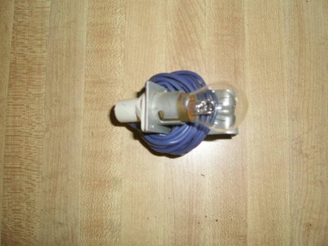 Defog Bracket Trunk Light 007 (Small).JPG