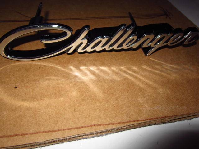 demon,challenger emblems 004.JPG