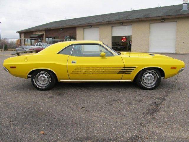 Dodge Challenger   Yellow.jpg