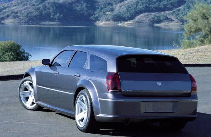 dodge-magnum-srt8-4_1600x0w.jpg