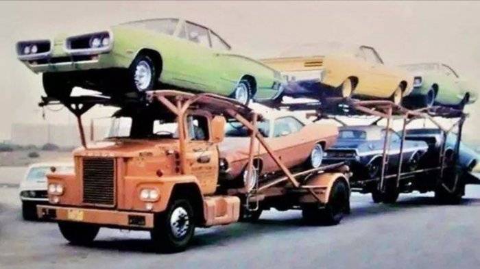 Dodge Transport 1970.jpg