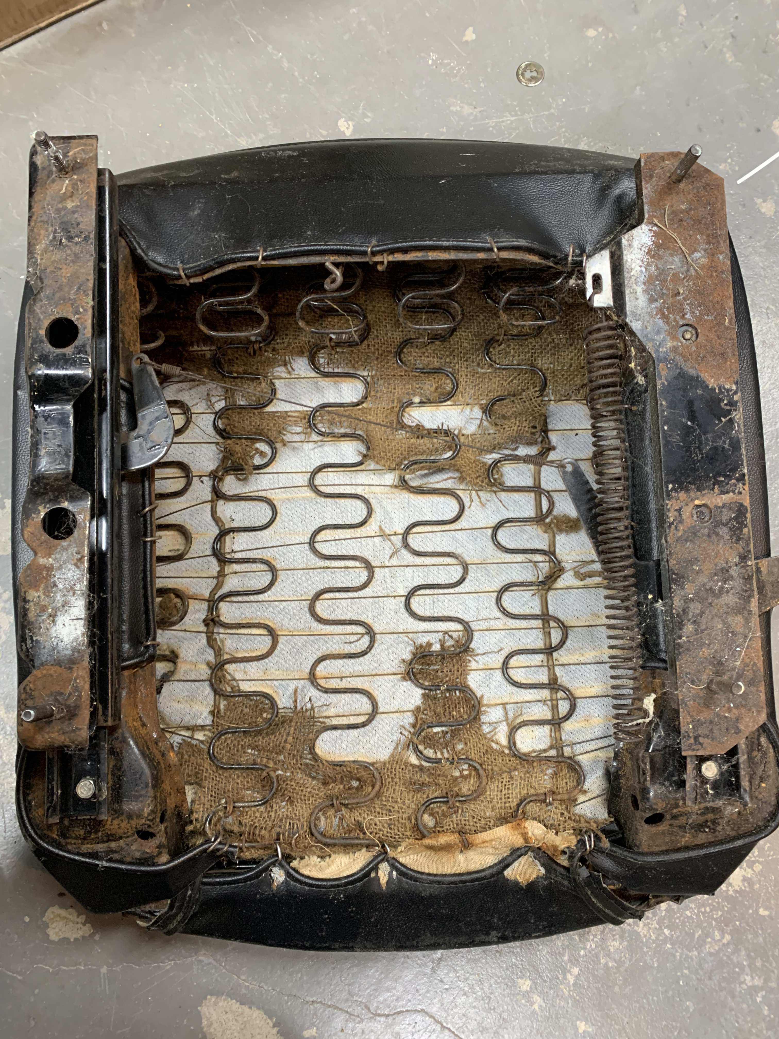 E body seat.JPG