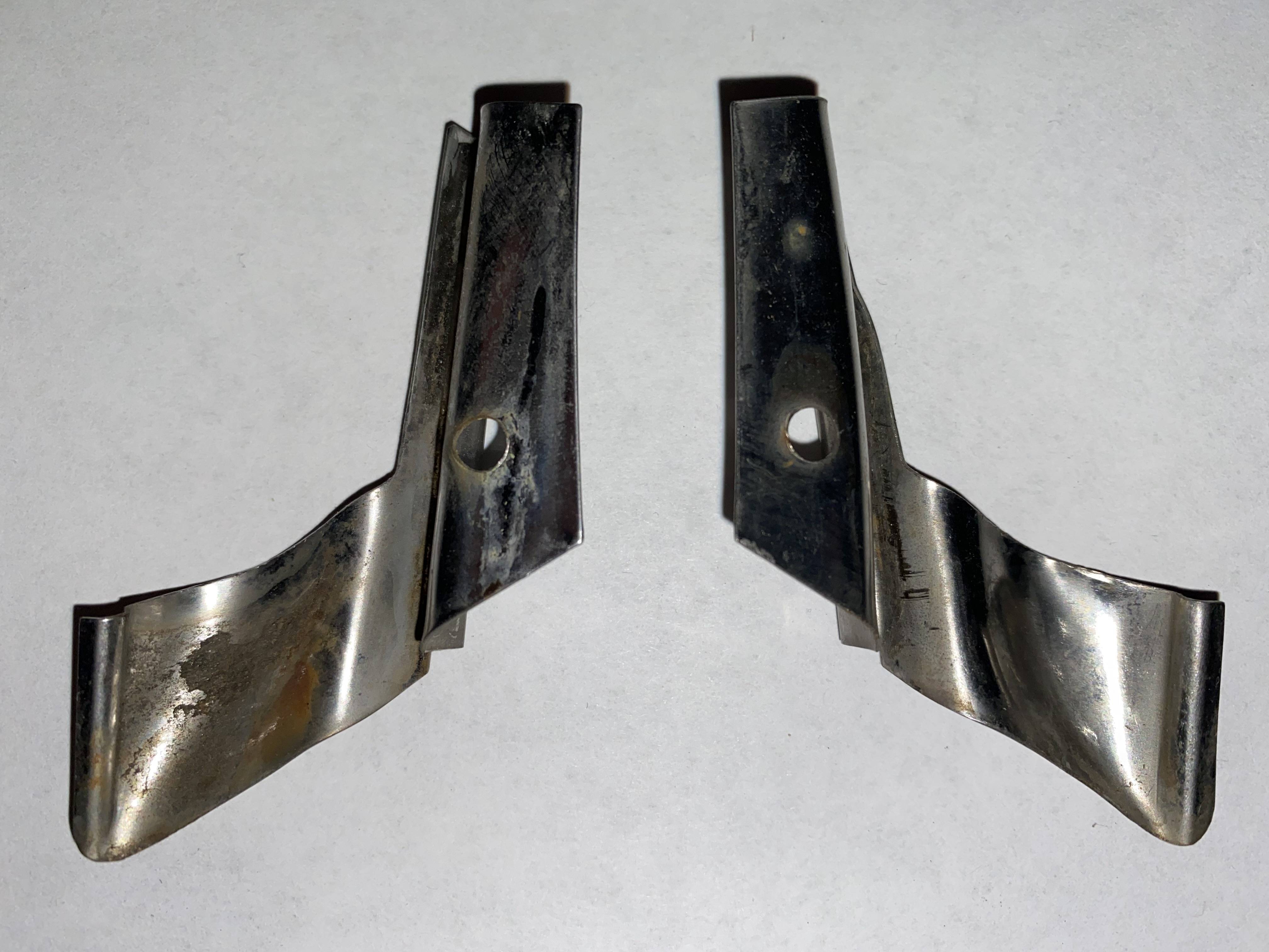 E Body Vinyl Top Trim 2.jpg
