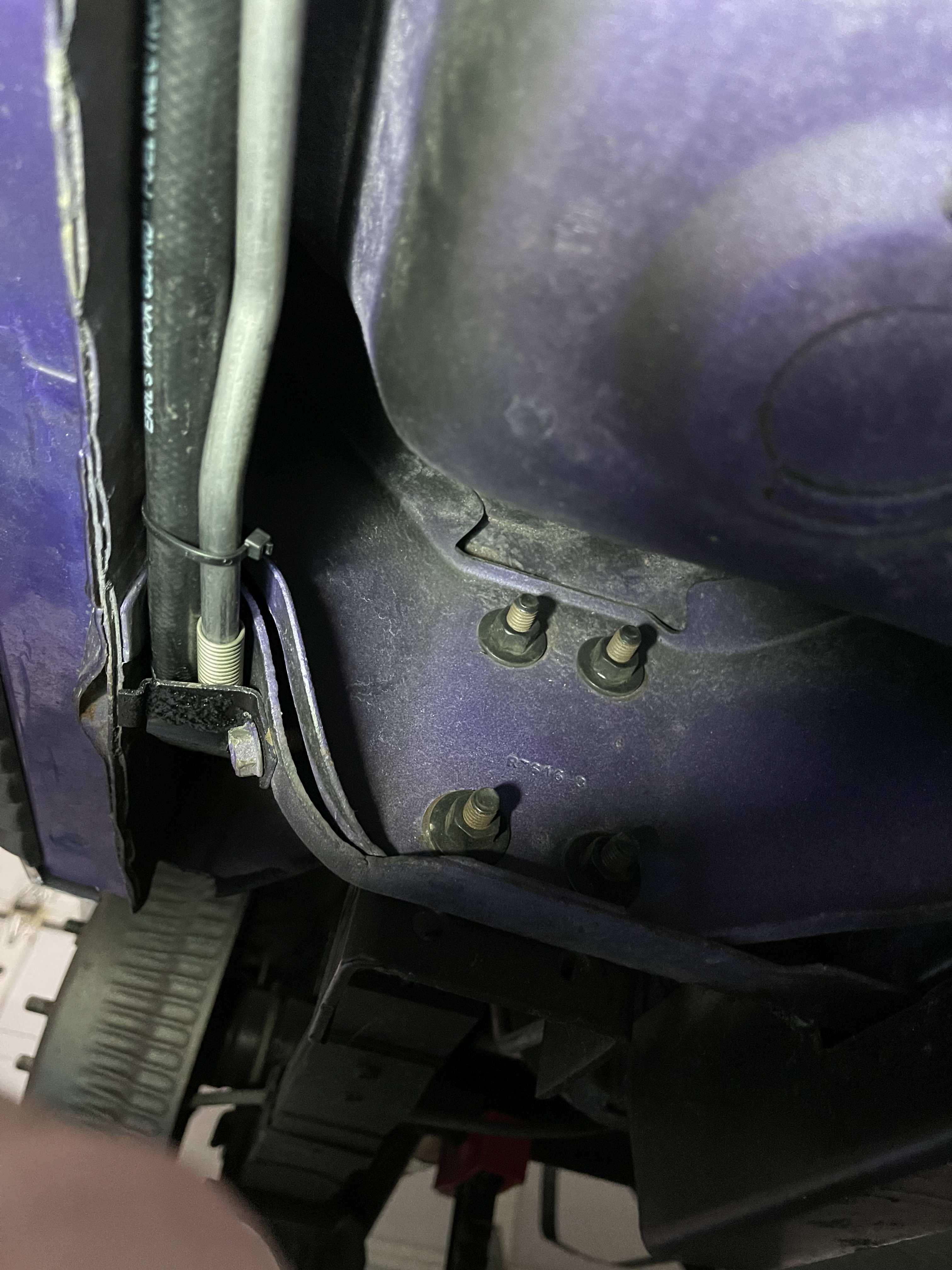 Fuel Line Routing (2).JPG