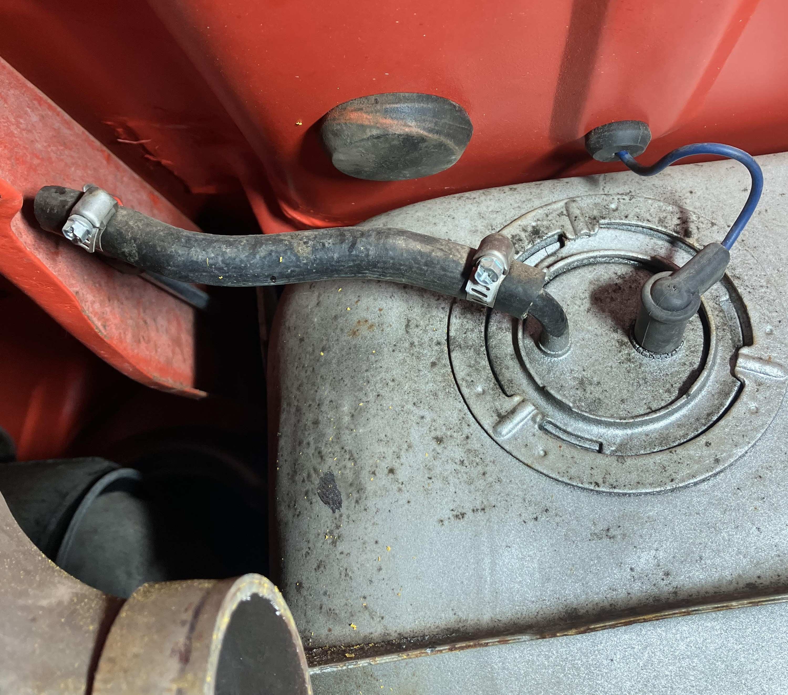 fuel sending unit.jpg