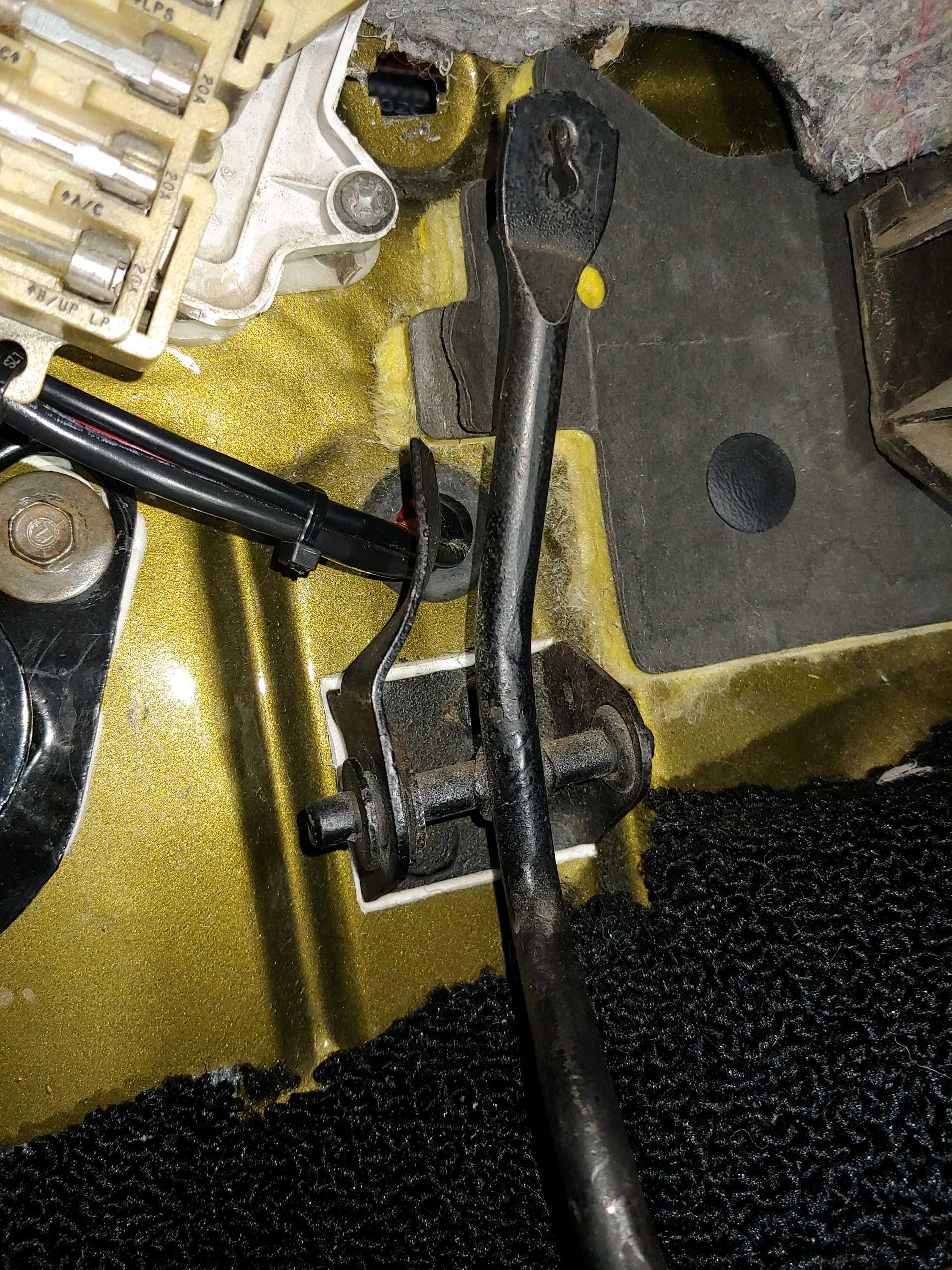 gas pedal bracket.jpg