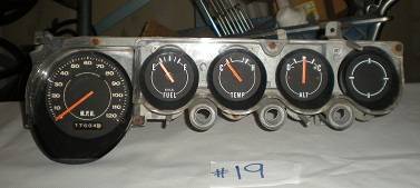 GAUGE CLUSTER 2.JPG