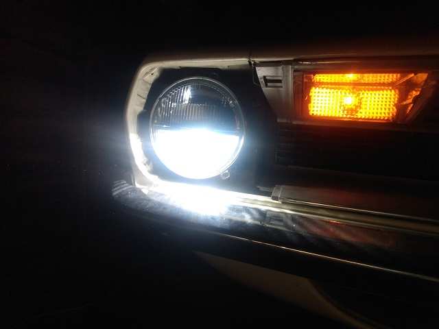 Headlight front.jpg