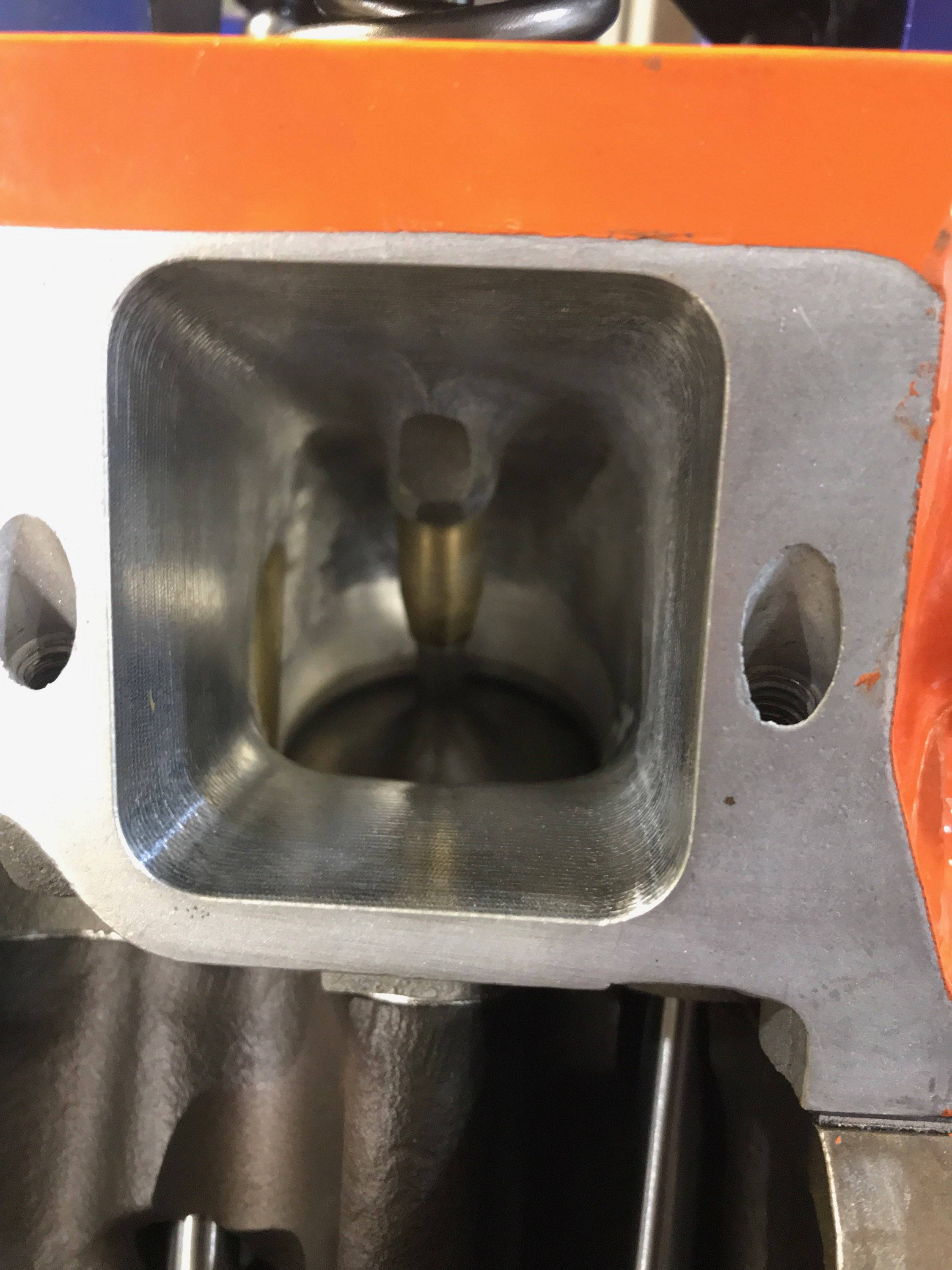 hemi 578 intake port.jpg
