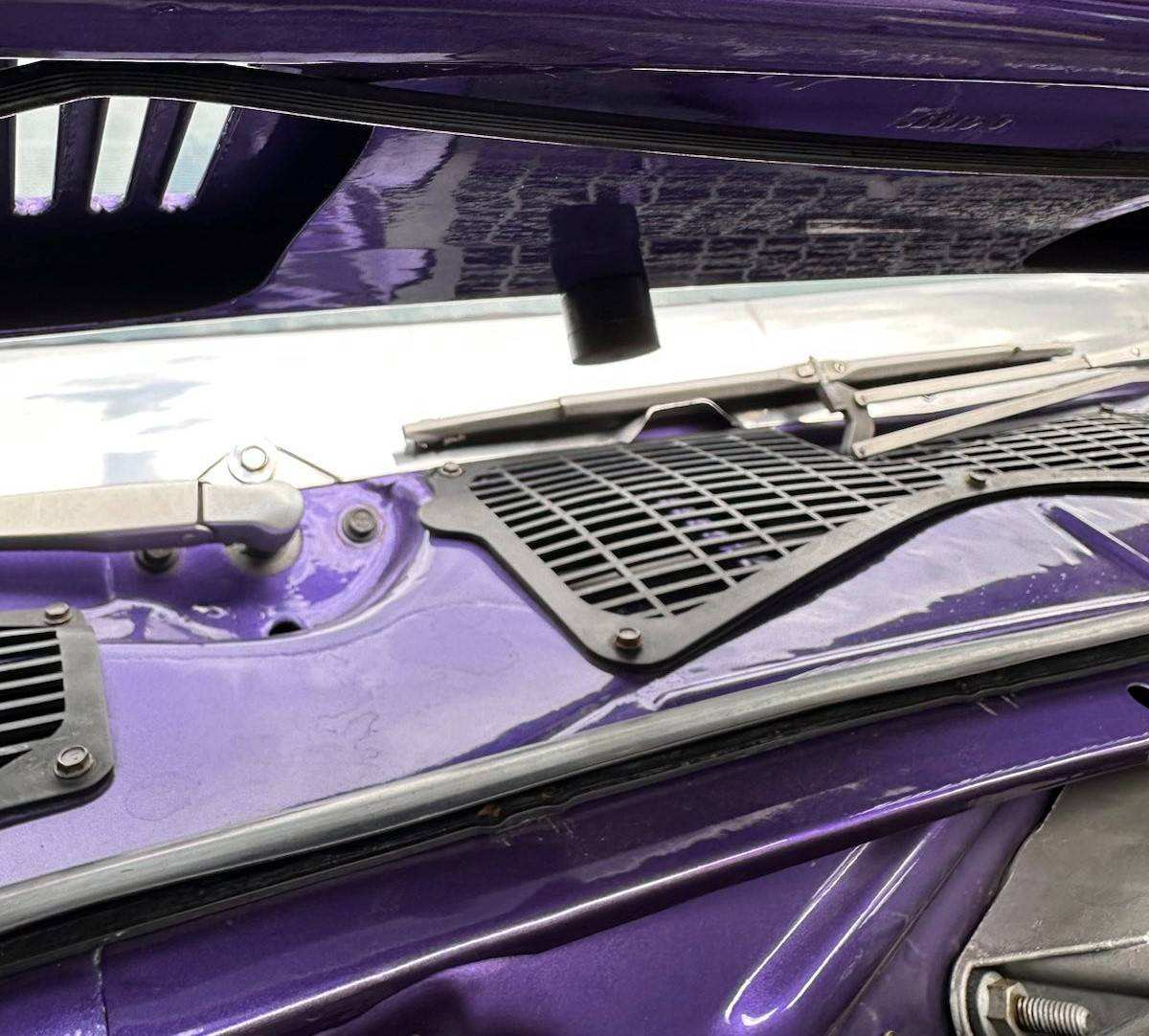 Hood Rear Bumper Center.jpg