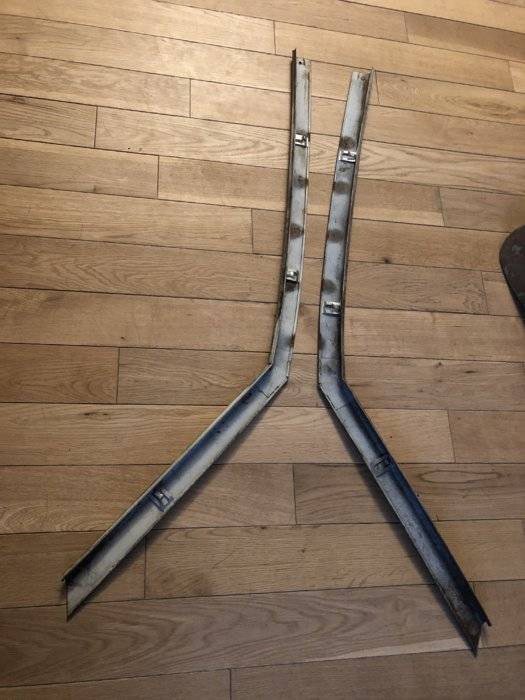 SOLD 197074 Cuda Used Interior Headliner Trim With Clips For E