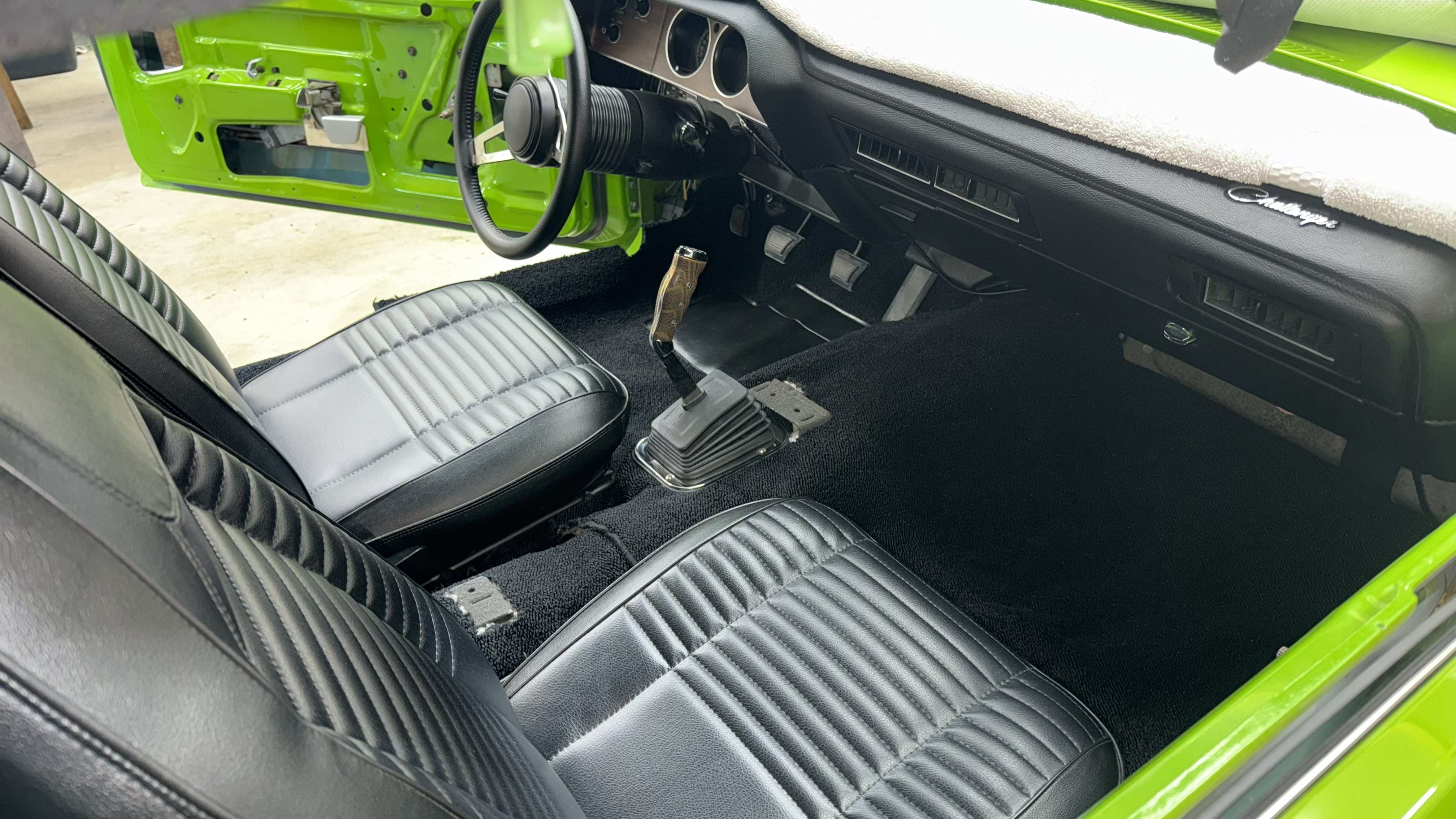 interior3.jpg