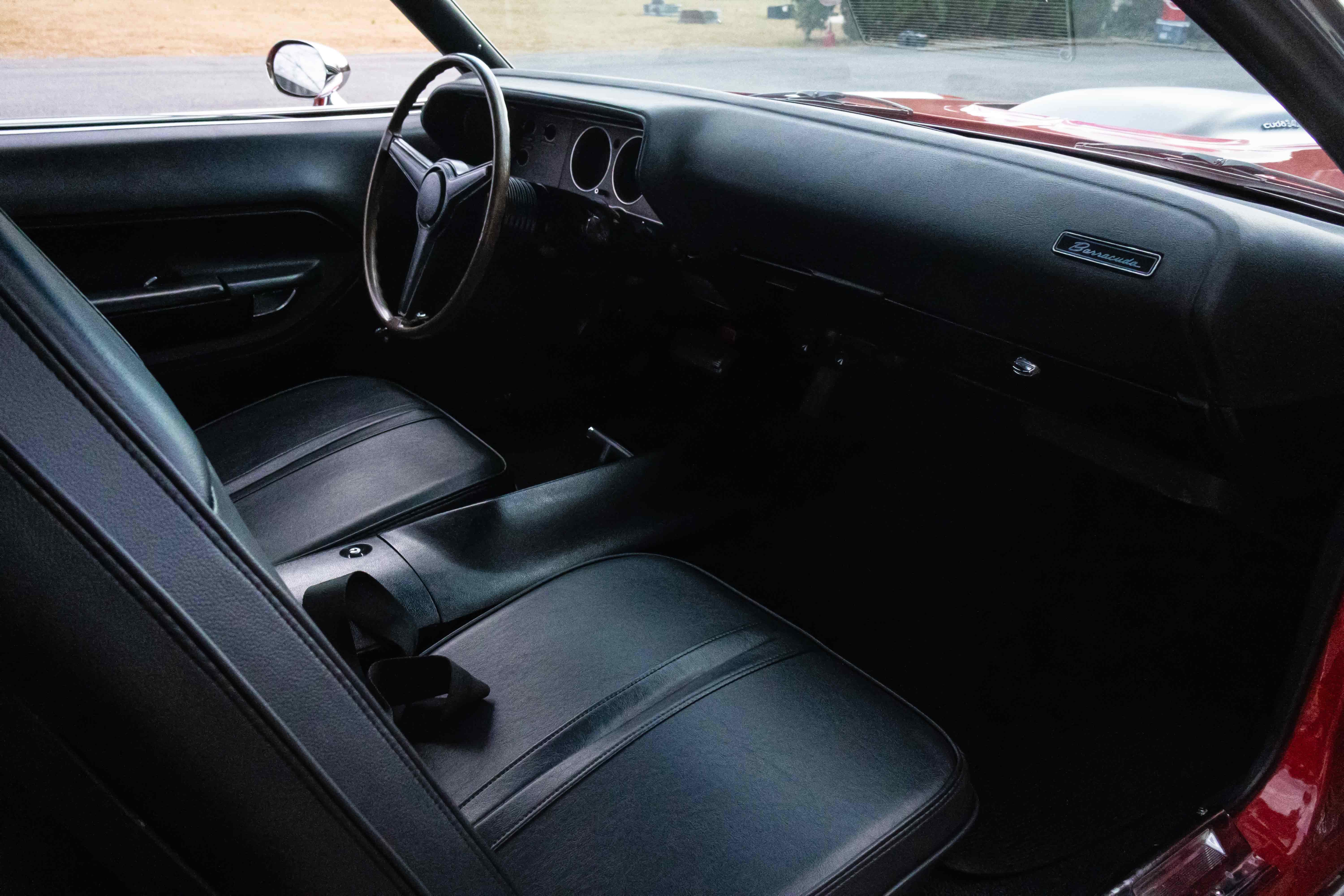 Interior3.jpg