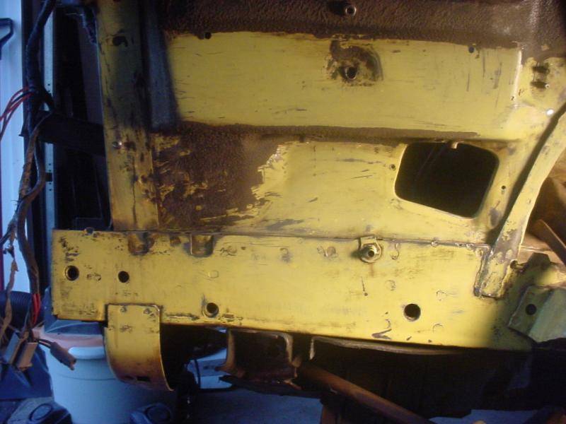 lft inner fender bottom fr.jpg