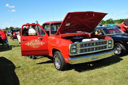 Lilred à St-Liboire (convention Chrysler).jpg