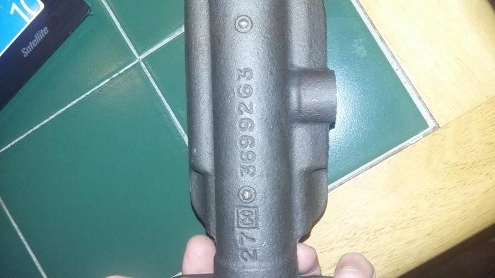 master%20cylinder%203_zpsu2idxxfa.jpg