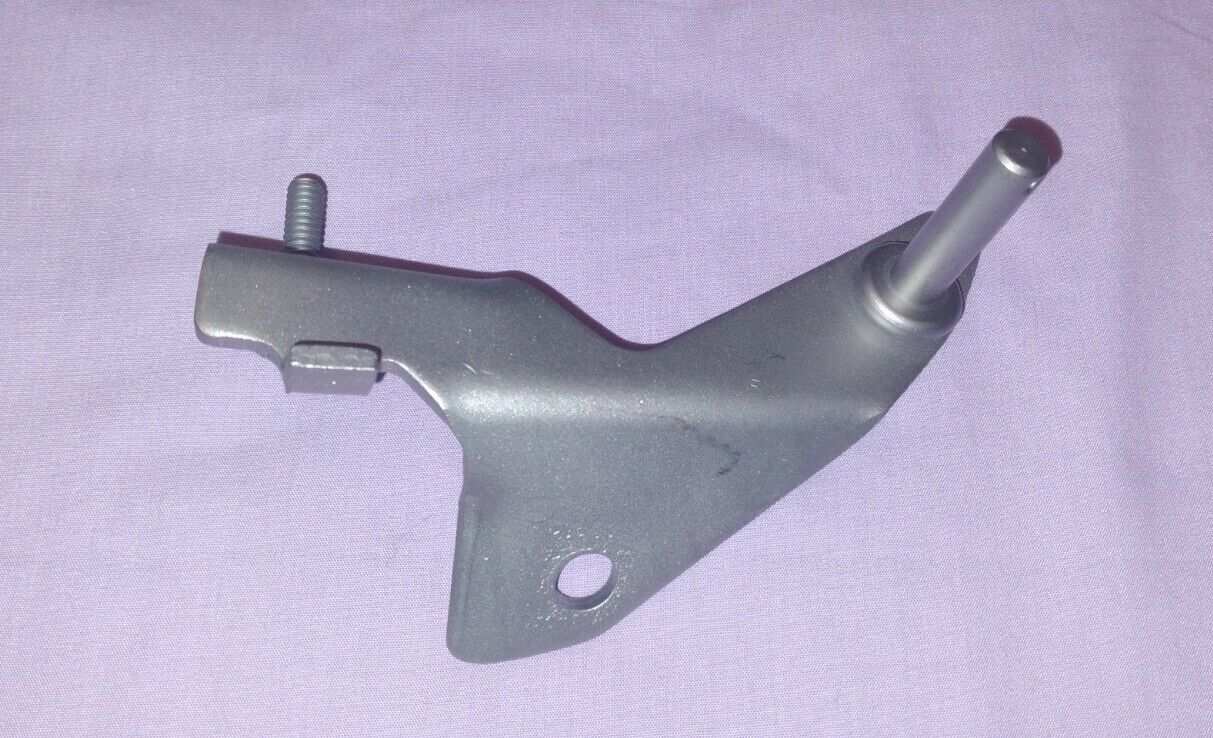 Mopar ORIGINAL 1968 - 71 383 4 Barrel Throttle Transmission Kickdown Linkage (6).jpg