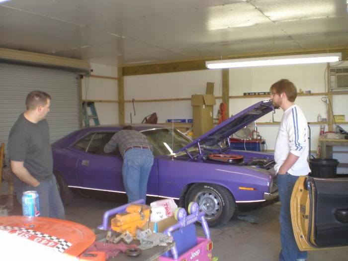 MoparCudaGuysDec302008028.jpg