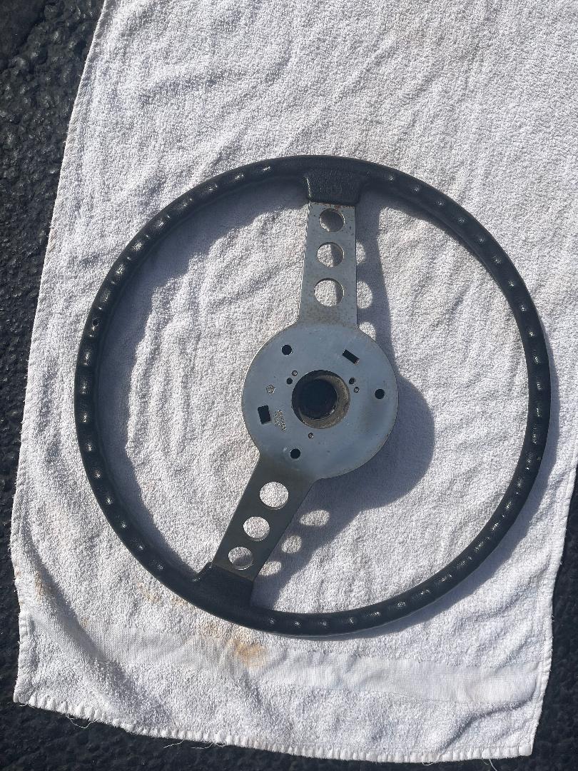 MoparSwheelbk.jpeg