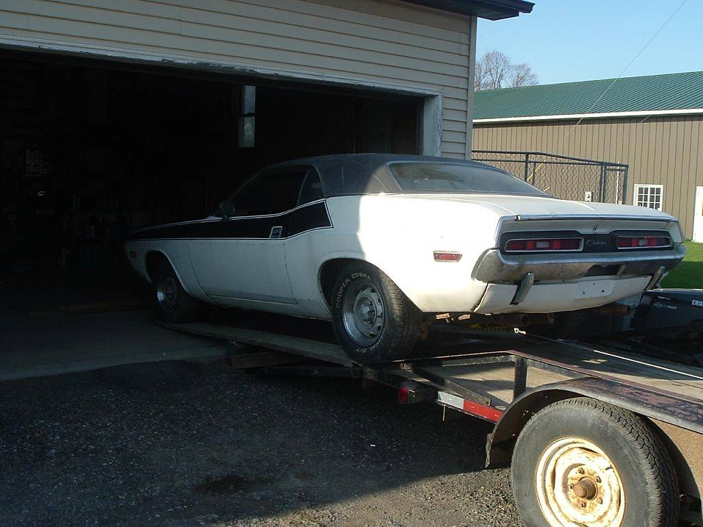 my 70 challenger 004.jpg