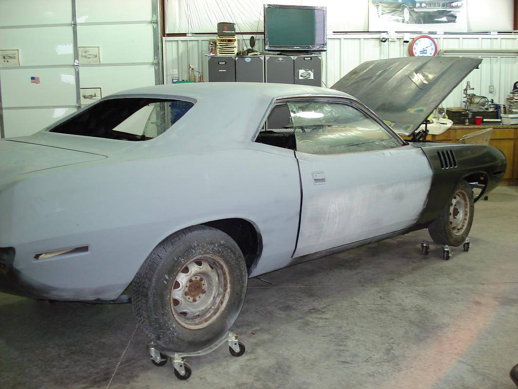 new Black 1971 Cuda 005.jpg