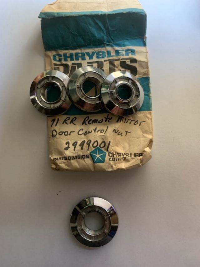 nos 1971-4 remote mirror interior control bezel.jpg