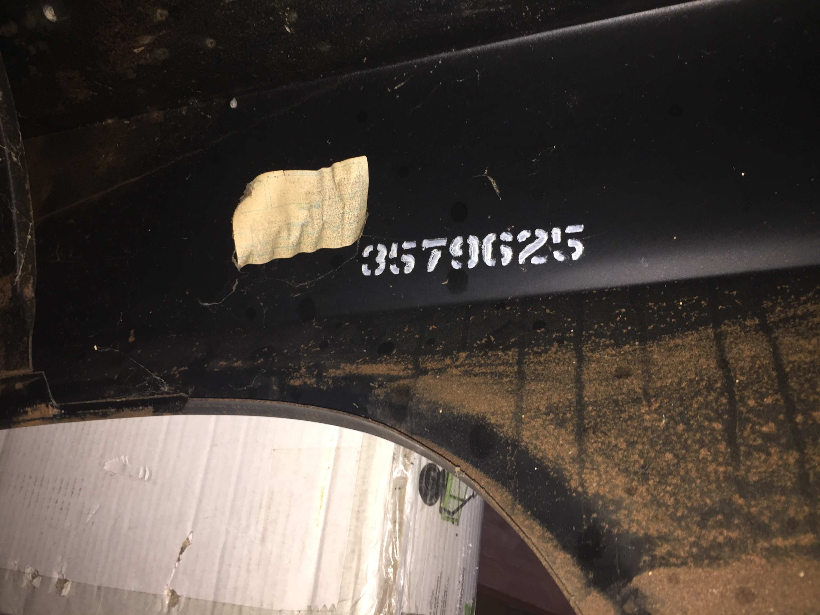 NOS RT fender.JPG