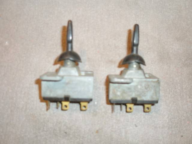 Pumps Switches Bezels Misc 010 (Small).JPG