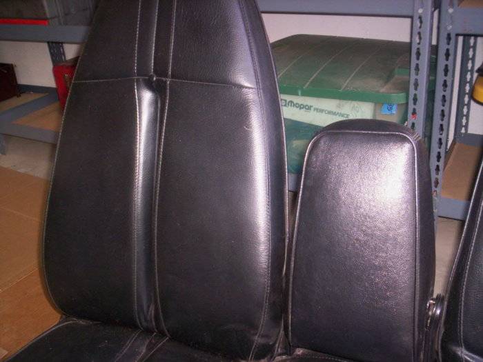 rare bench seat 008.JPG