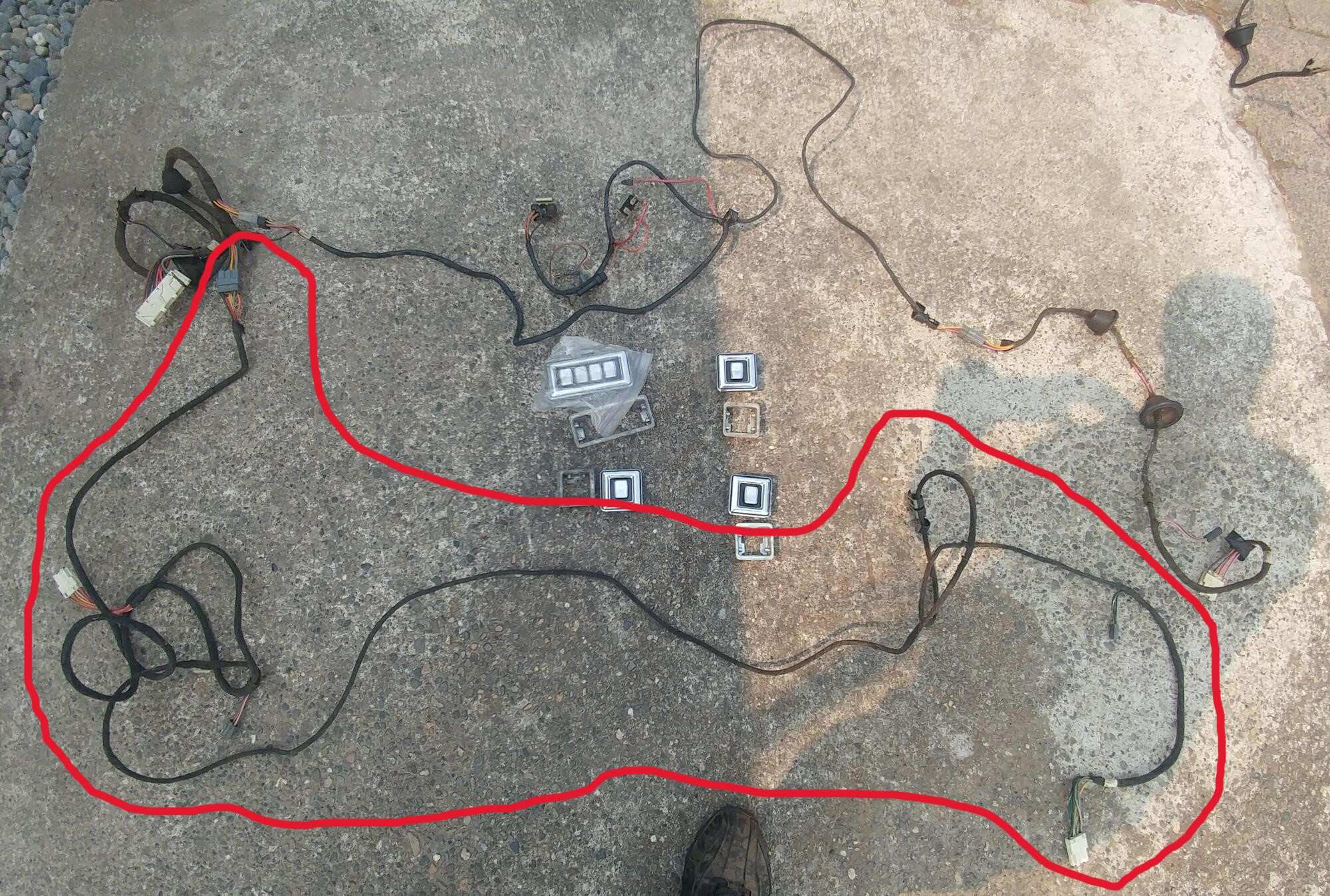 Rear PW harness.jpg