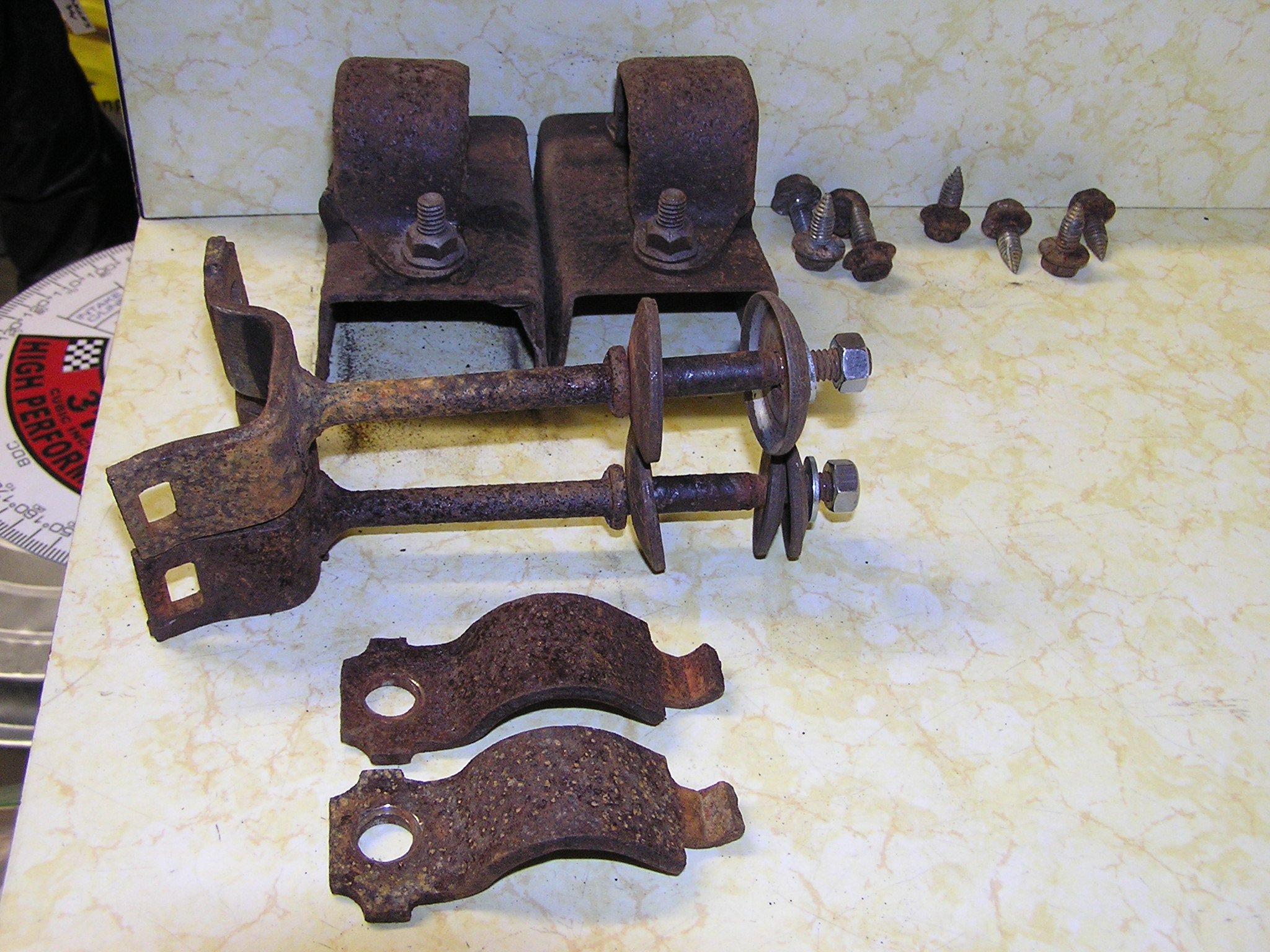 Rear Sway Bar Hardware 4.JPG