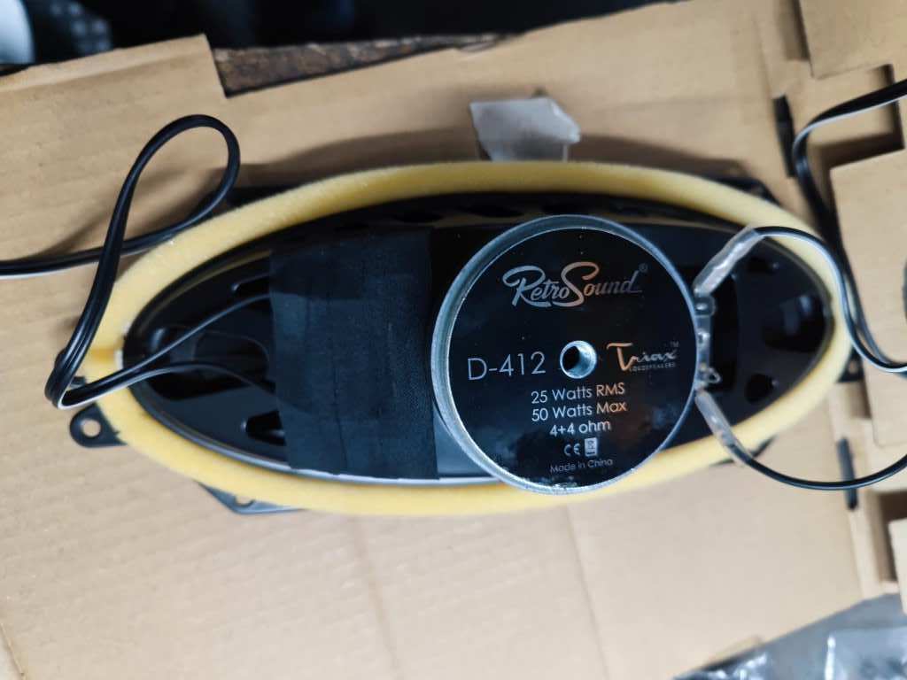 RetroSound Front Dash Speaker 4x10 D-412 BACK.jpeg