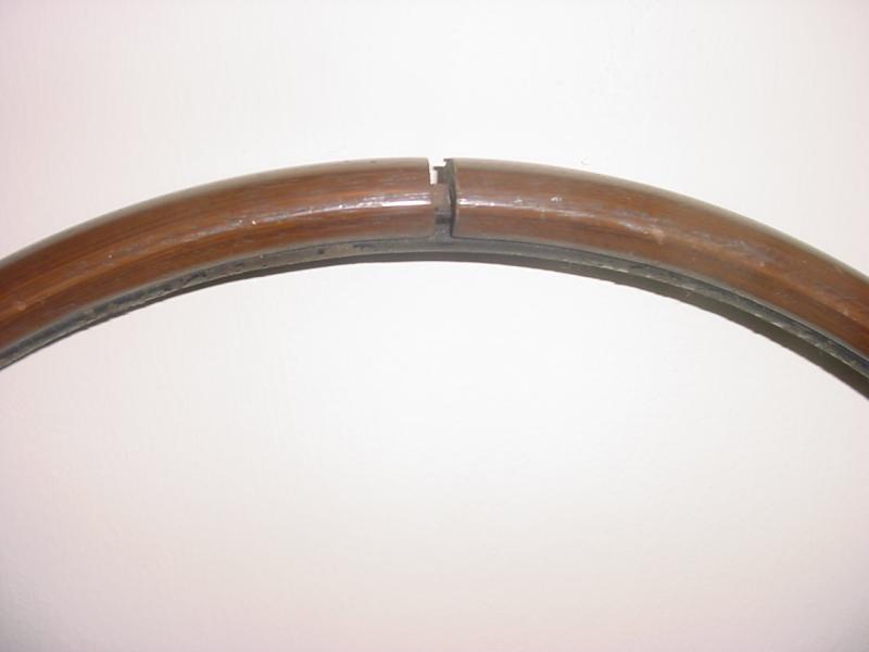 rim b wh crack.jpg