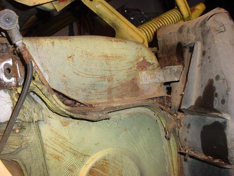 Rt side cowl top.jpg