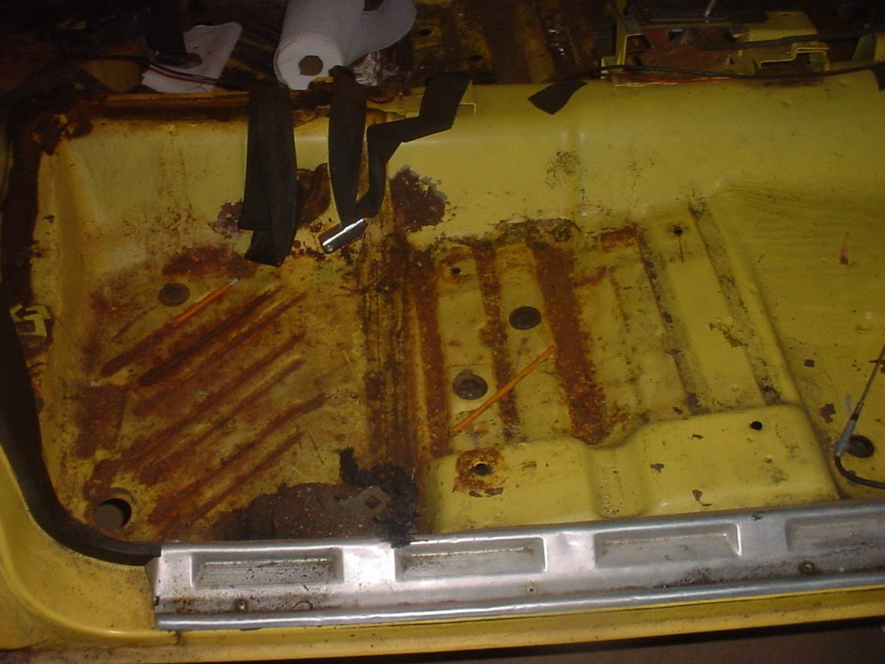 rt side floor.JPG