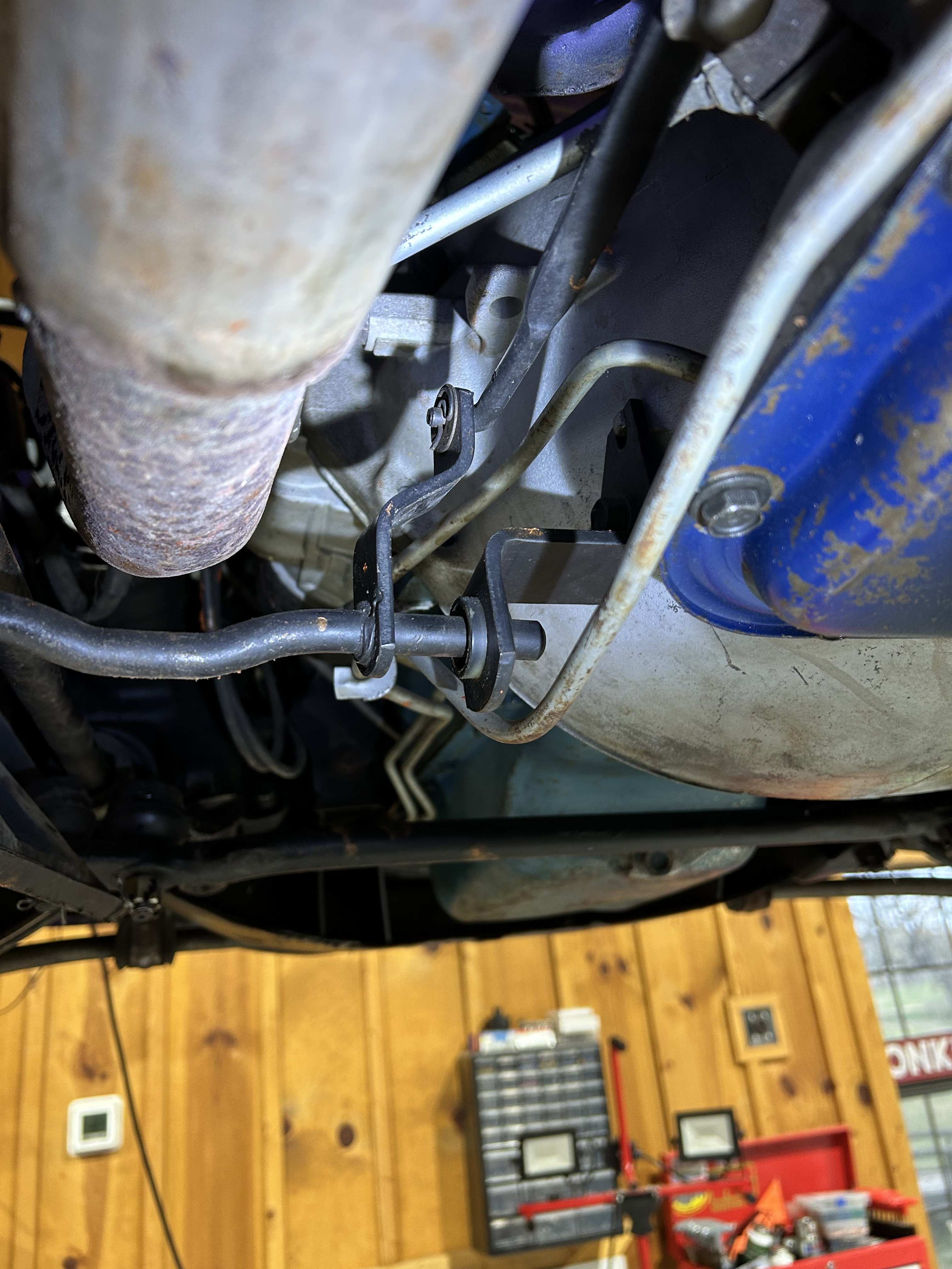 Selector Lever to Column Lock Rear Rod.jpg