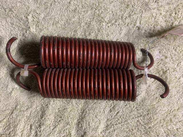 shaker hood springs..jpg