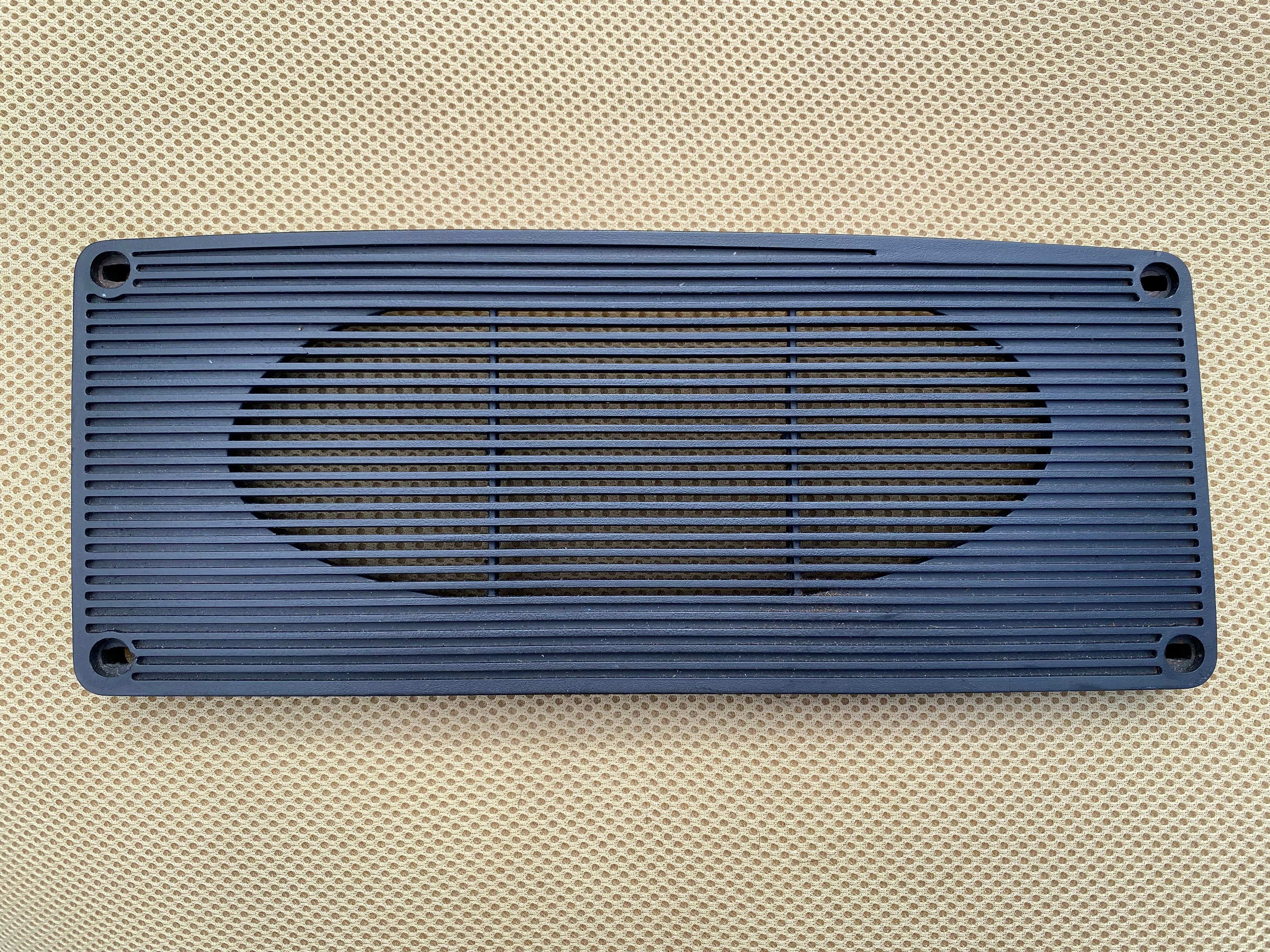 SpeakerGrill1.jpg SpeakerGrill1.jpg
