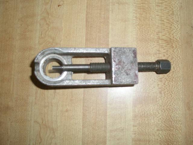 Steering Column Tool 001 (Small).JPG