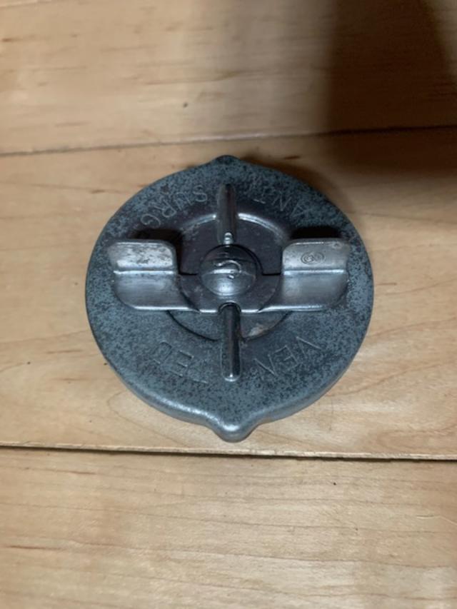 survivor 70 Cuds gas cap..jpg