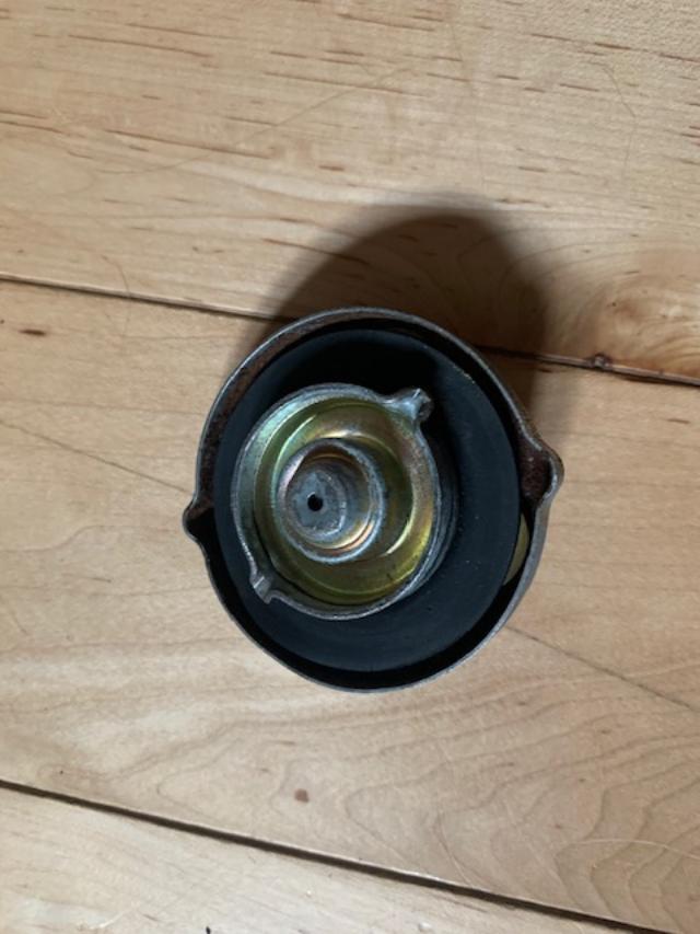 survivor 70 Cuds gas cap....jpg
