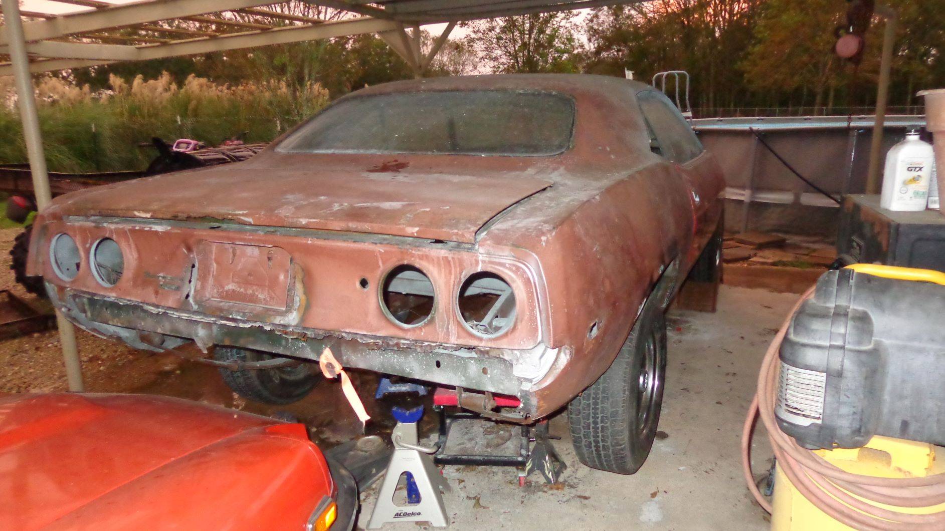Troy's 72 Cuda #6.JPG