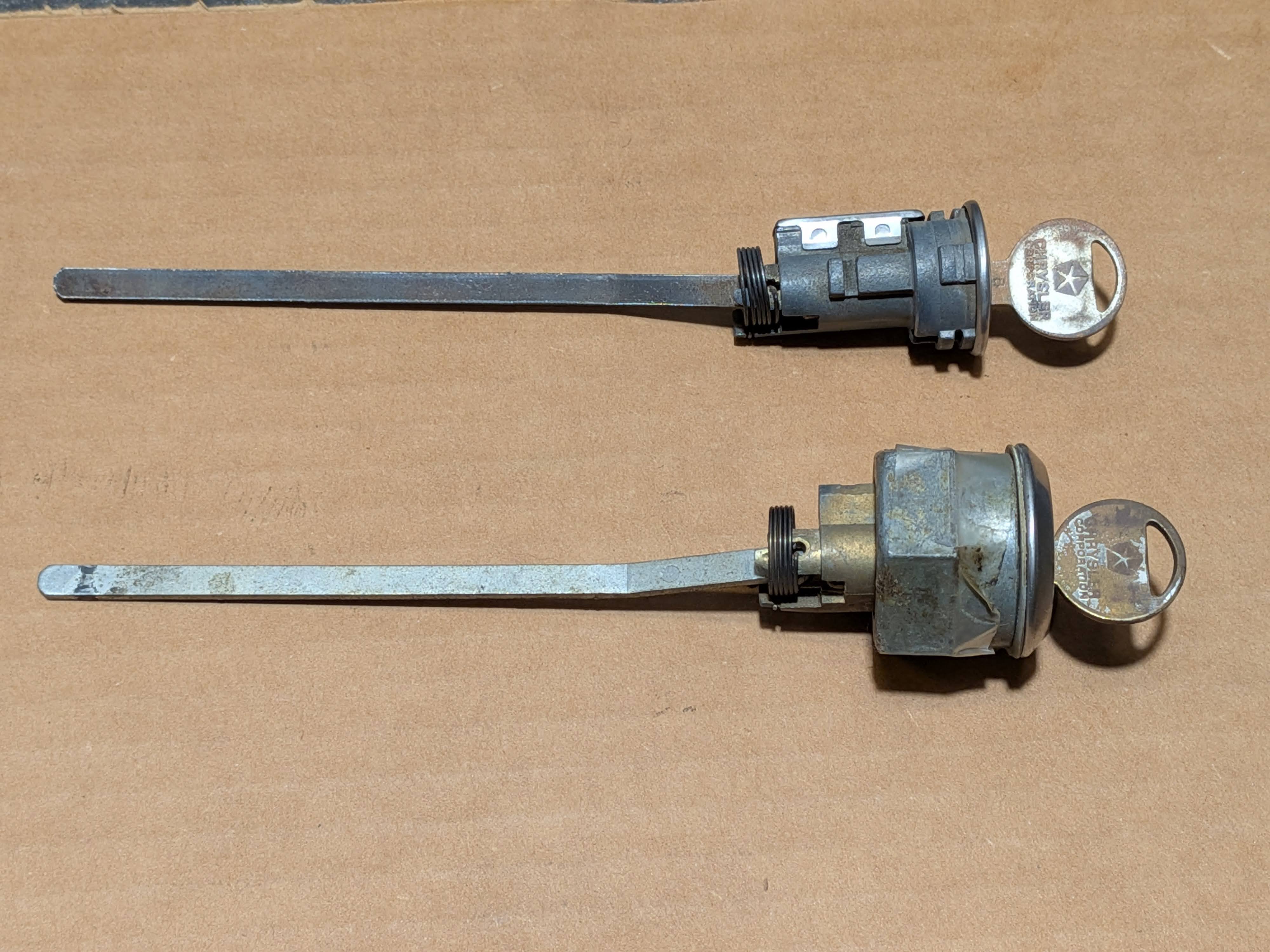 Trunk_locks.jpg