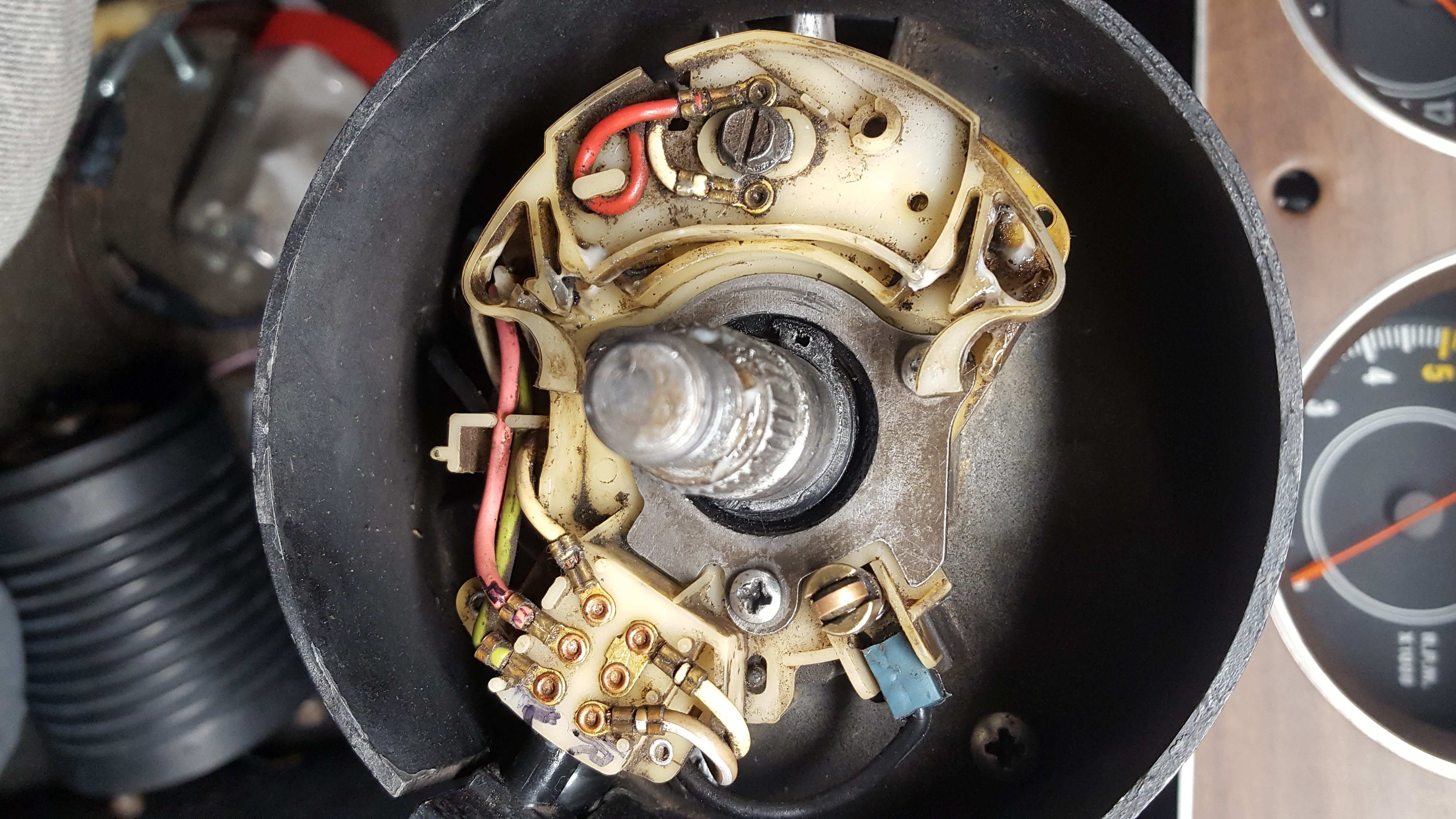 turn signal sw col.jpg