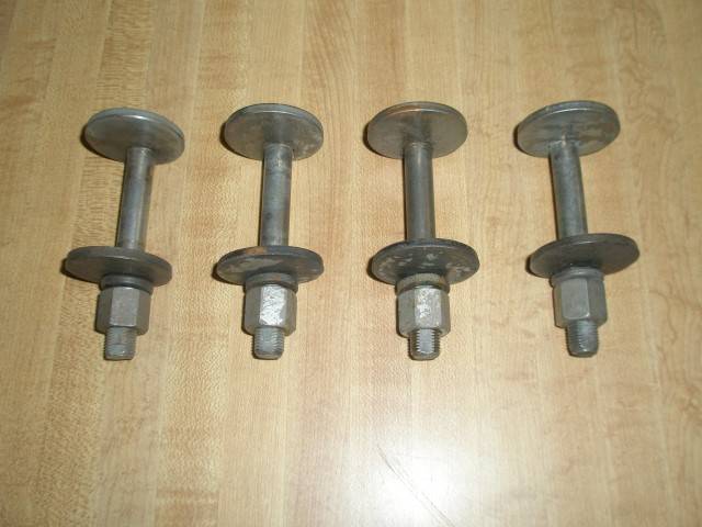 UCA Bolts 001 (Small) (2).JPG